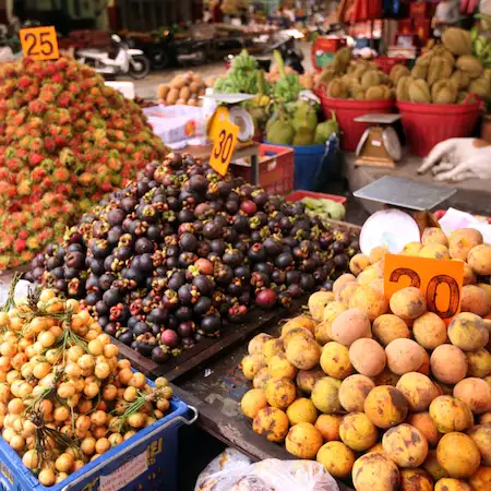 Targ Bang Niang w Khao Lak